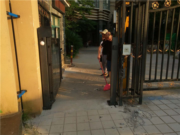 电动广告小门工程